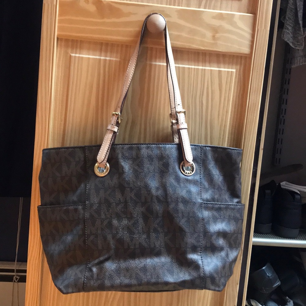Michael kors shoulder bag